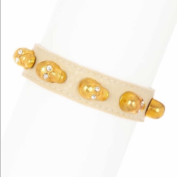 Bansri Skull Dagger Cream Faux Leather Bracelet - Picture 2 of 8